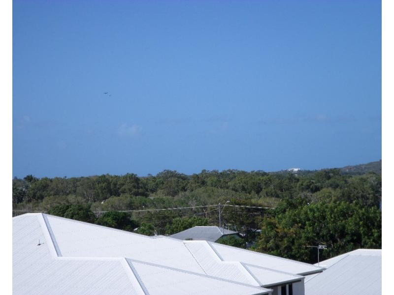 22 Reynolds Street, Bowen QLD 4805