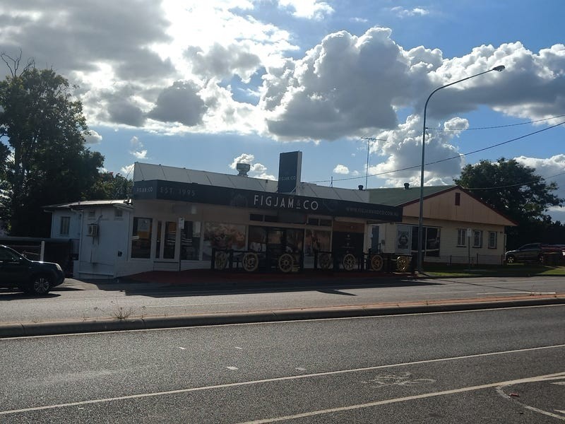 60 Downs Street, North Ipswich QLD 4305