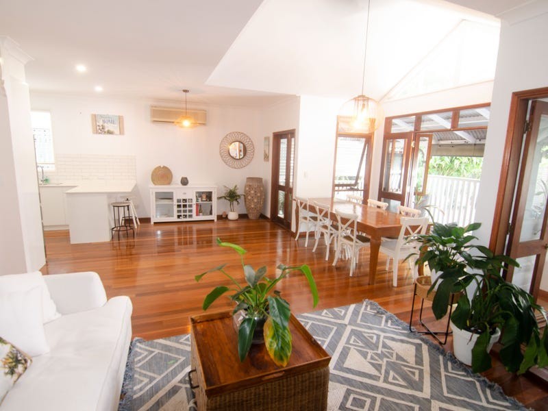 17 Selby Street, Bardon QLD 4065