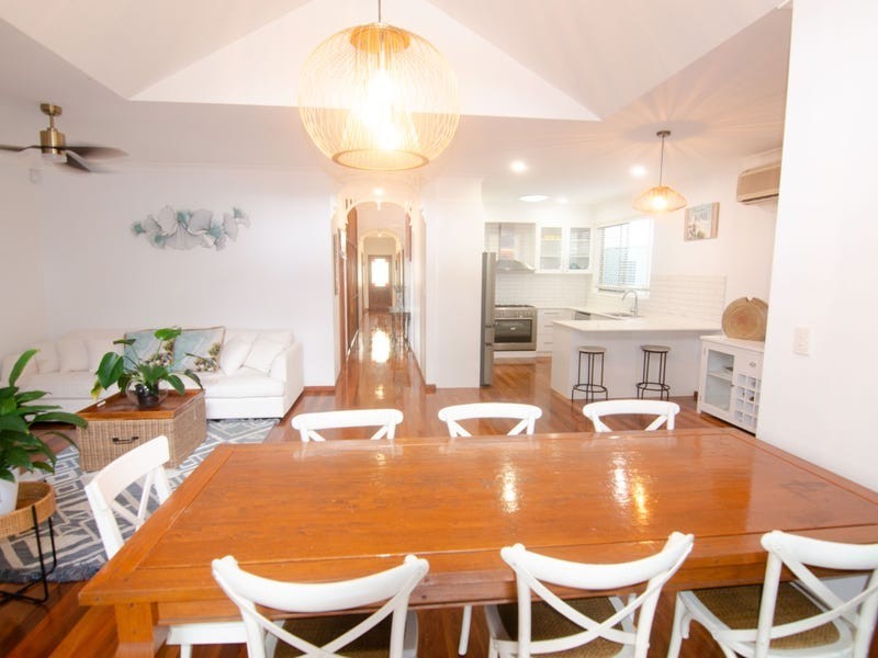 17 Selby Street, Bardon QLD 4065