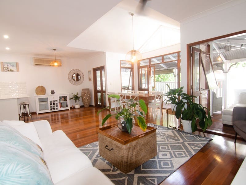 17 Selby Street, Bardon QLD 4065