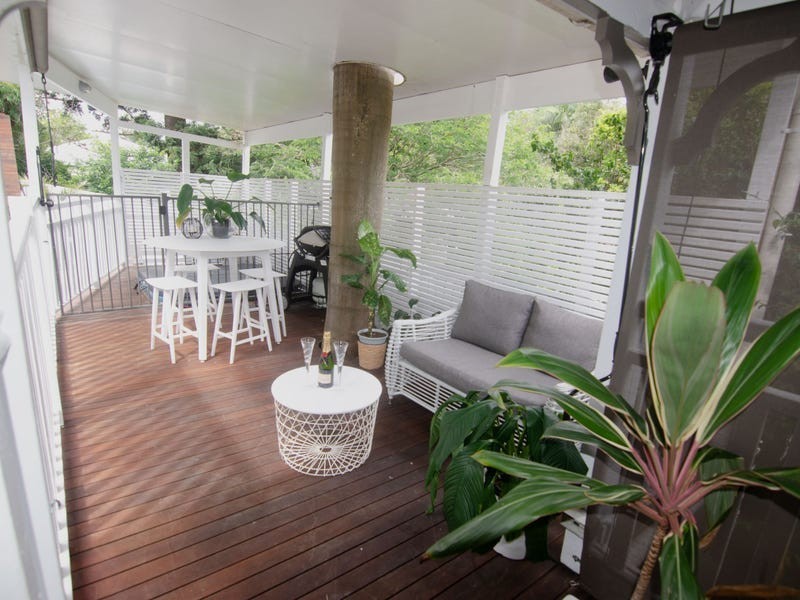 17 Selby Street, Bardon QLD 4065