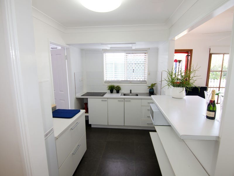 17 Selby Street, Bardon QLD 4065