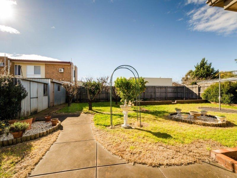 98 Hogans Road, Hoppers Crossing VIC 3029