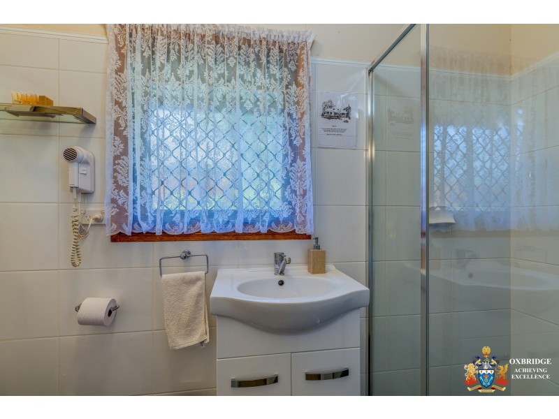 2/8 Wongawallan Road, Tamborine Mountain QLD 4272