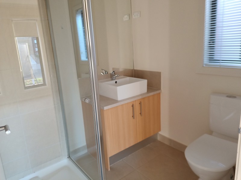 26 Corbet Street, Melton South VIC 3338