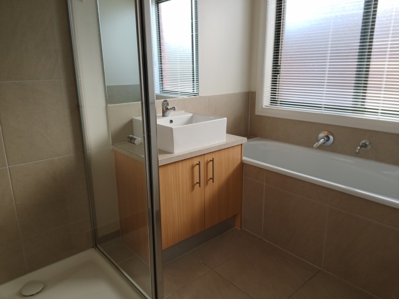 26 Corbet Street, Melton South VIC 3338