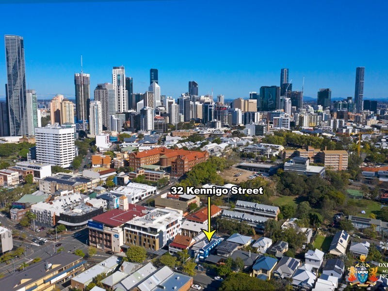 32 Kennigo Street, Spring Hill QLD 4000