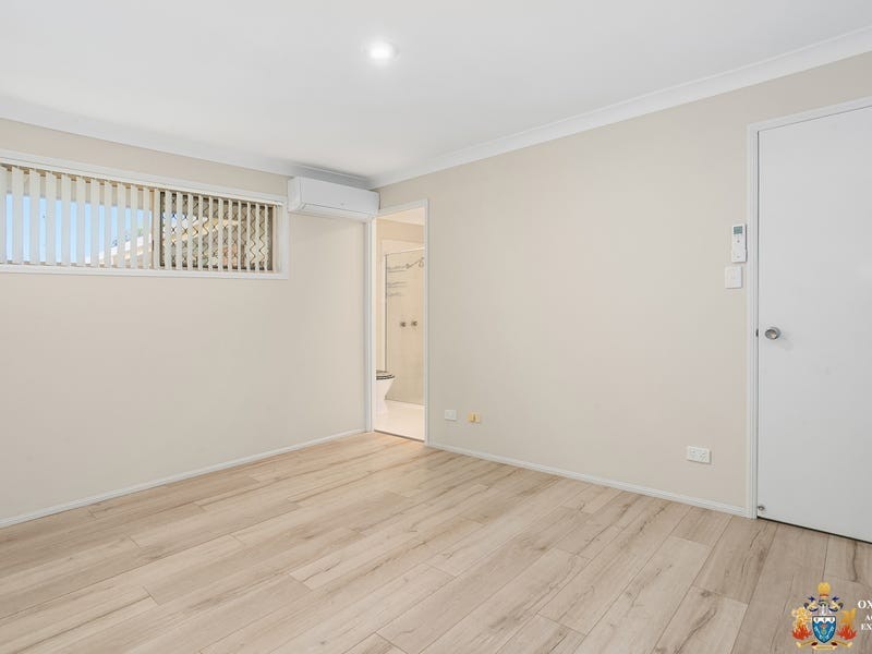 4/13 Parcell Street, Brassall QLD 4305