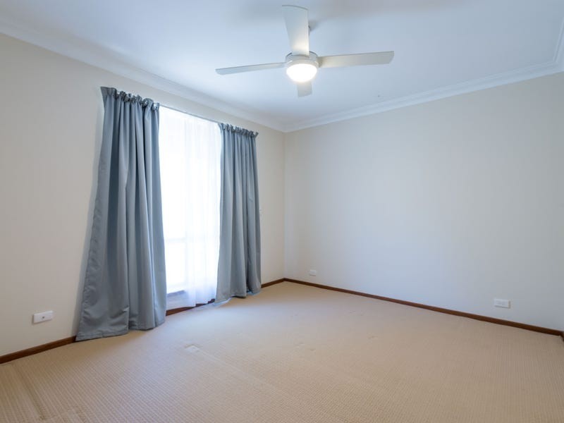 14 Eyre Close, Bull Creek WA 6149