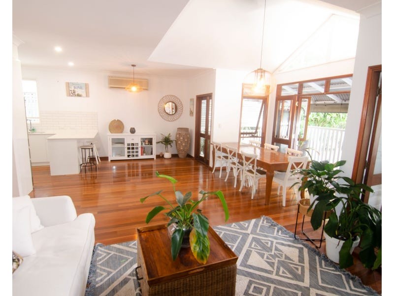 17 Selby Street, Bardon QLD 4065