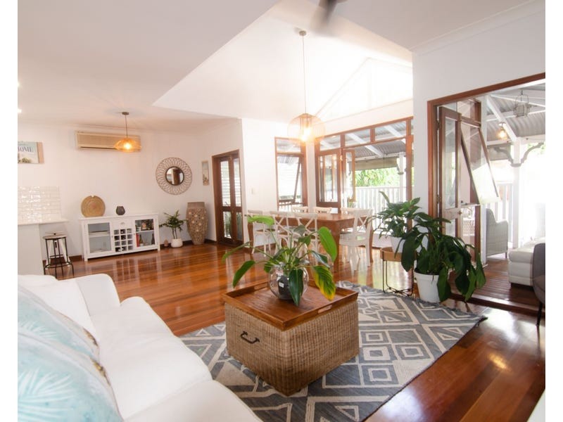 17 Selby Street, Bardon QLD 4065