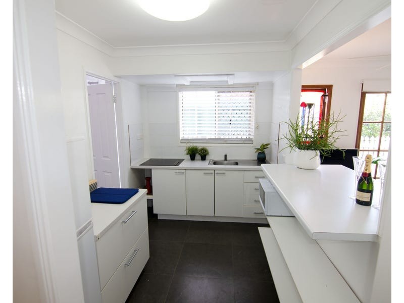 17 Selby Street, Bardon QLD 4065