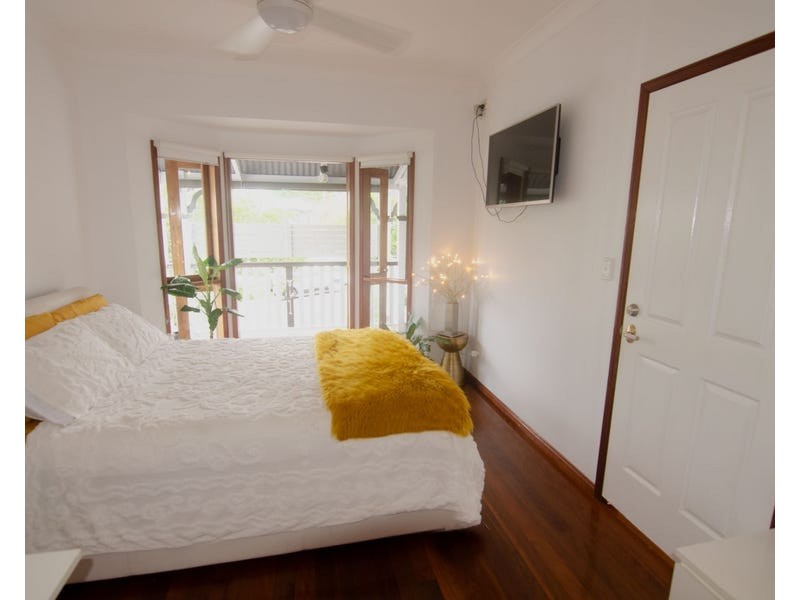 17 Selby Street, Bardon QLD 4065