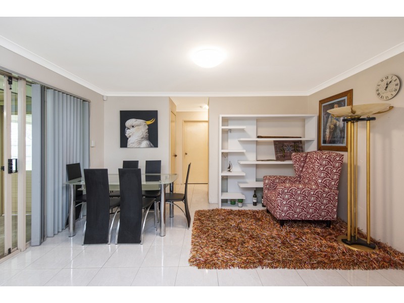 10 Eaglehawk Grove, Brookdale WA 6112