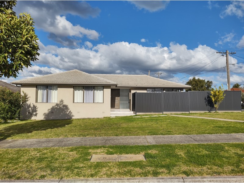 40 Katrina Drive, Gladstone Park VIC 3043