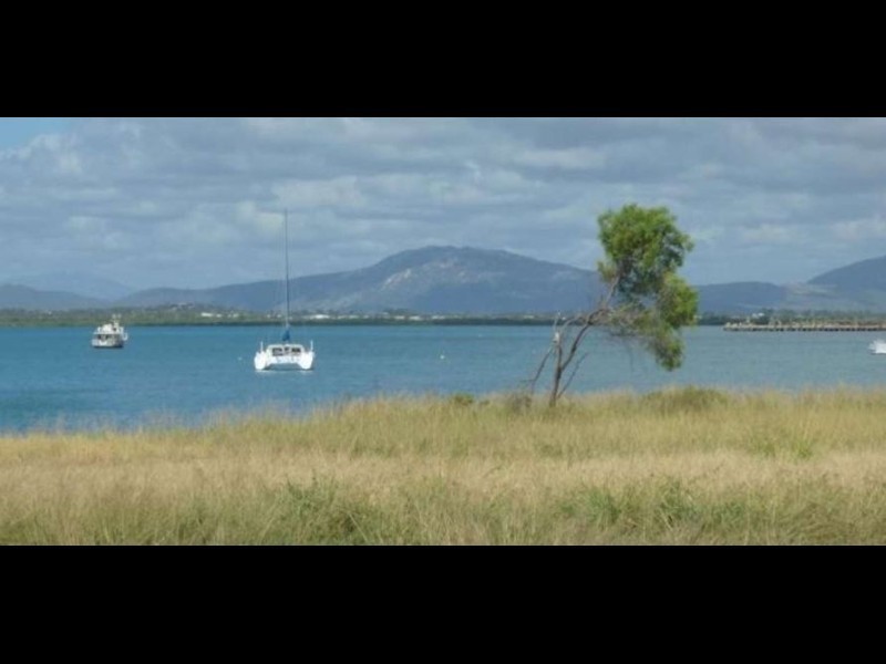 52 Wentworth Street, Bowen QLD 4805