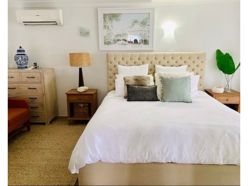 25 Rose Bay Road, Bowen QLD 4805