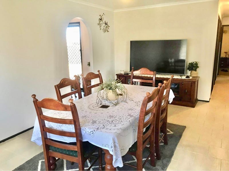 56 Mahogany Street, Raceview QLD 4305