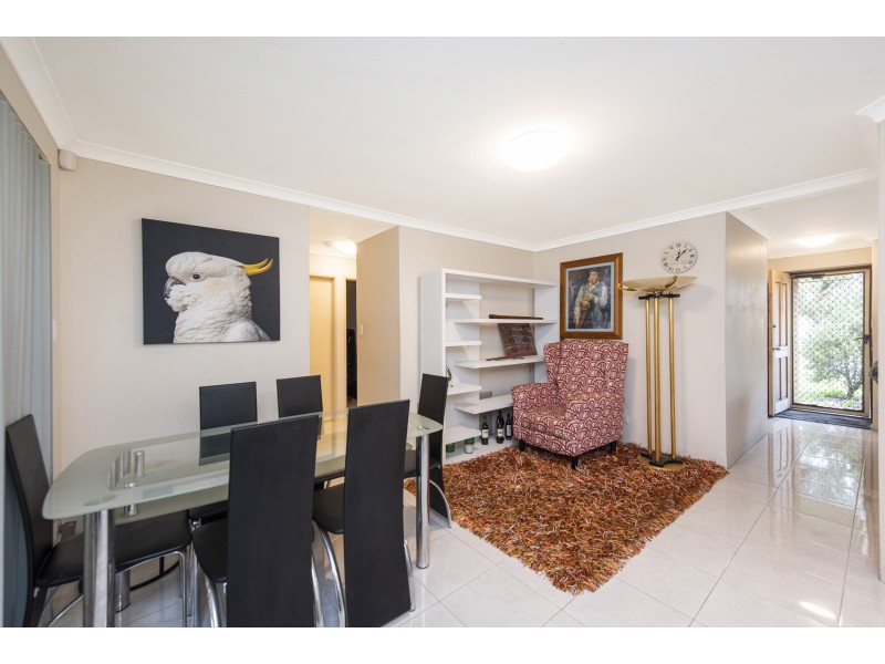 10 Eaglehawk Grove, Brookdale WA 6112