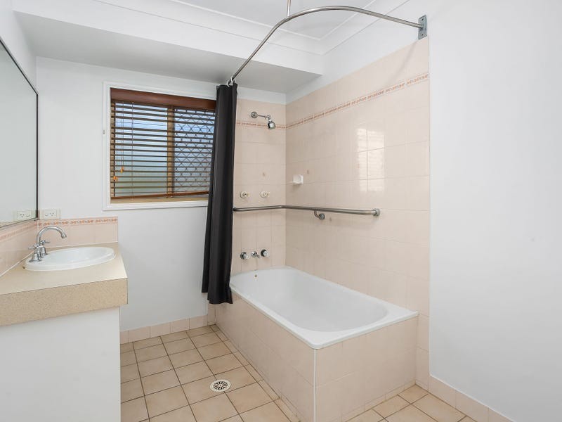 15A Brisbane Road, Dinmore QLD 4303