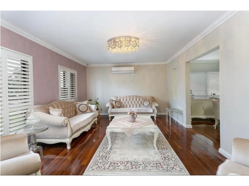 87 Lamberth Road, Regents Park QLD 4118