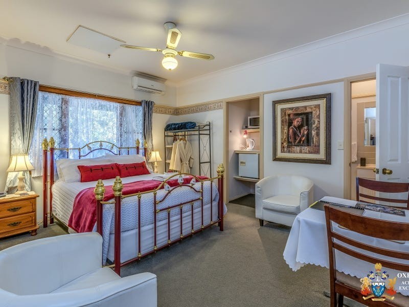 1/8 Wongawallan Road, Tamborine Mountain QLD 4272