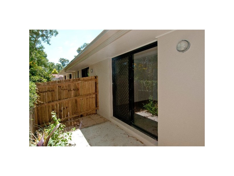 2/43B Short Street, Loganlea QLD 4131