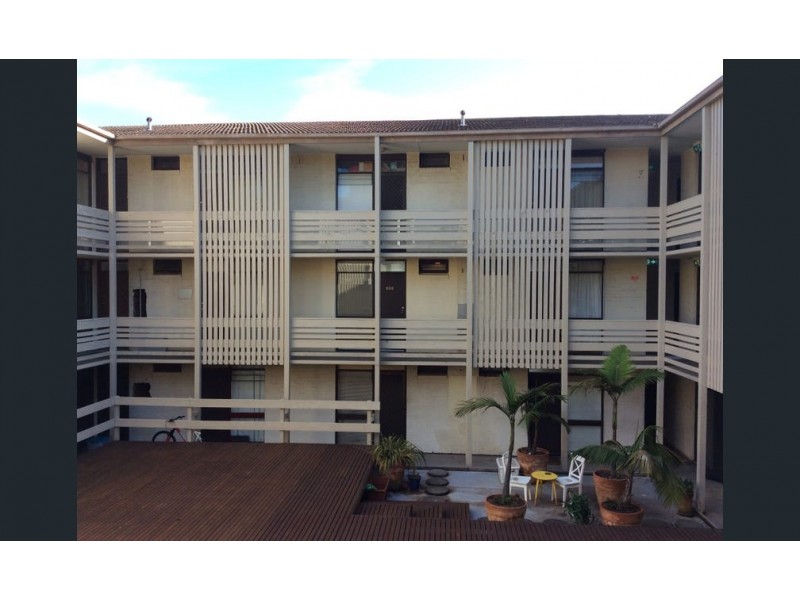 206/44 Barkly Street, St Kilda VIC 3182