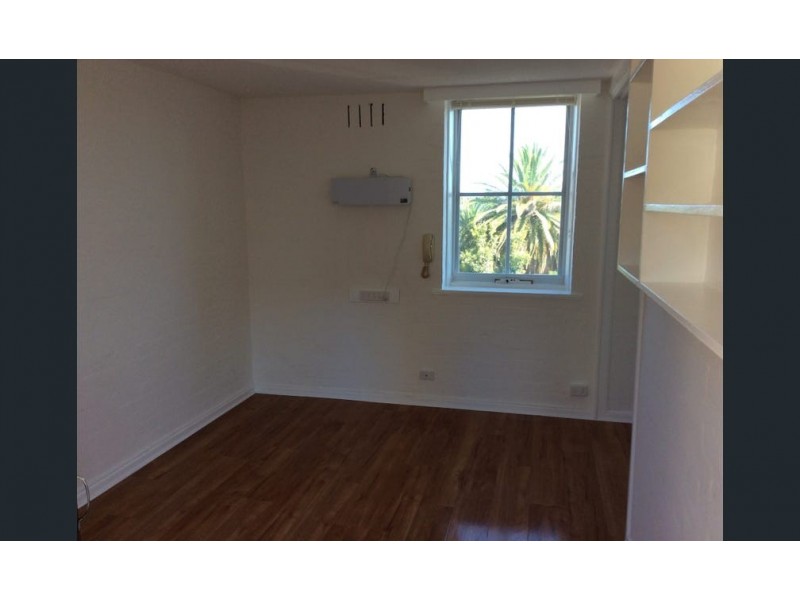 206/44 Barkly Street, St Kilda VIC 3182