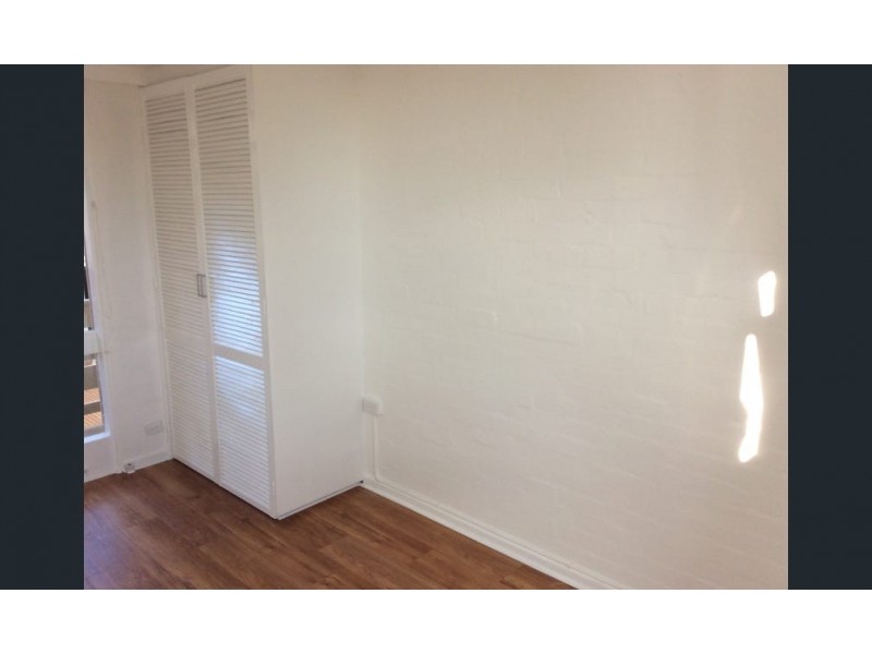 206/44 Barkly Street, St Kilda VIC 3182