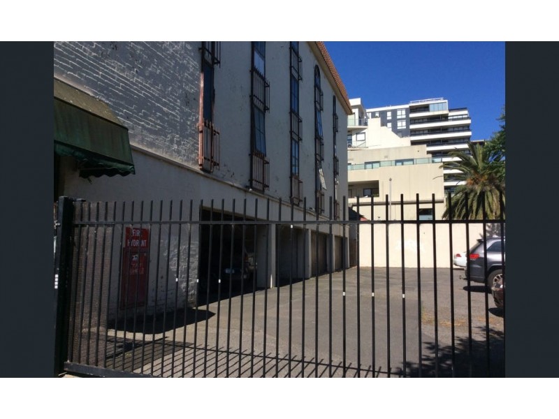 St Kilda VIC 3182