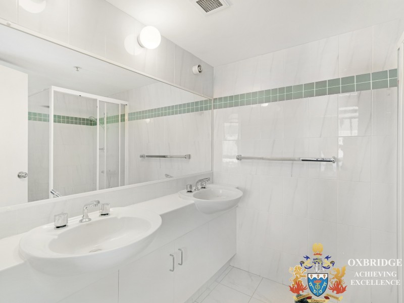 72/15 Victoria Avenue, Broadbeach QLD 4218