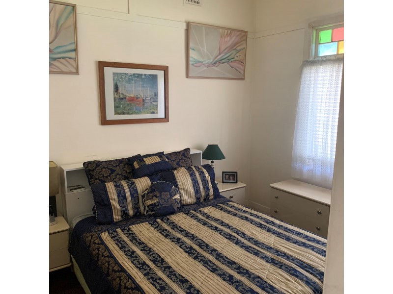 24 Lindsay Street, Hamilton NSW 2303