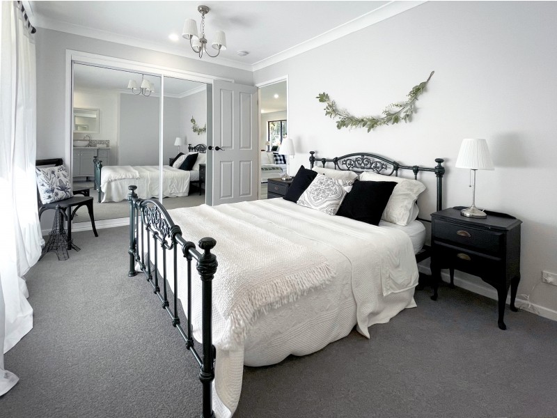 45-47 Macdonnell Road, Tamborine Mountain QLD 4272