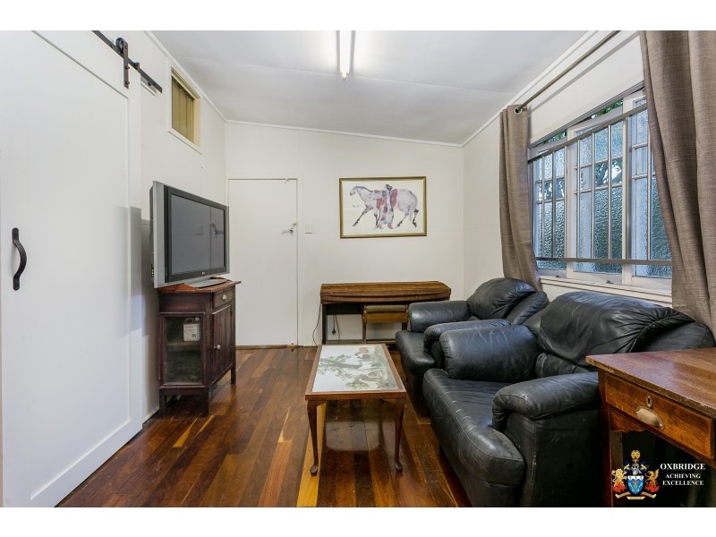 2 Spring Street, East Ipswich QLD 4305