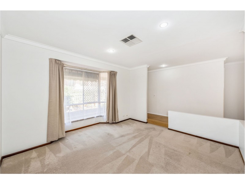 2/3 Bridges Road, Melville WA 6156