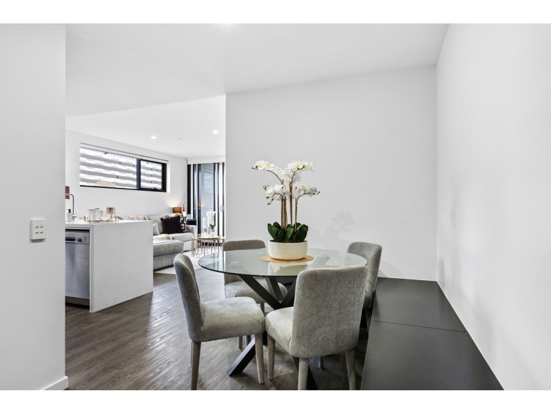 201/28 Wolseley Street, Woolloongabba QLD 4102