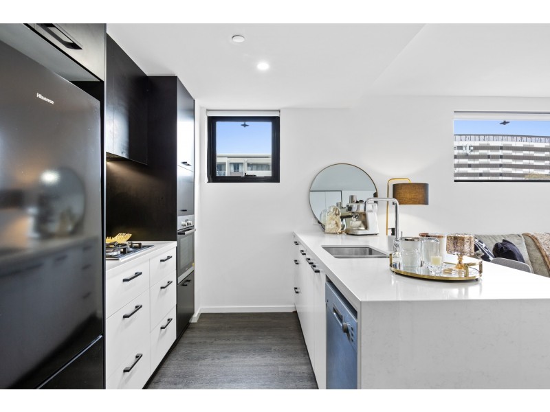 201/28 Wolseley Street, Woolloongabba QLD 4102