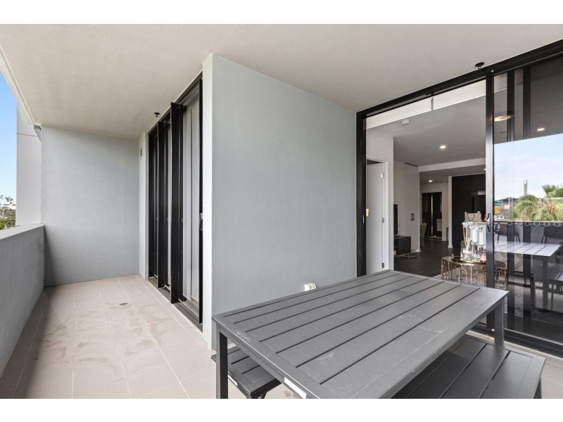 201/28 Wolseley Street, Woolloongabba QLD 4102