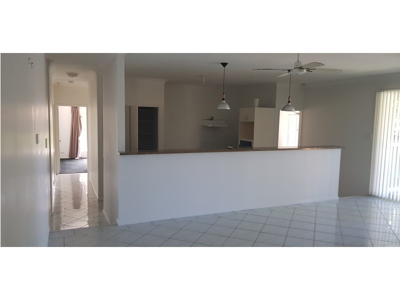 14 Gary Player Crescent, Parkwood QLD 4214
