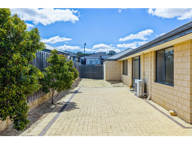 7 Karakin Terrace, Ellenbrook WA 6069