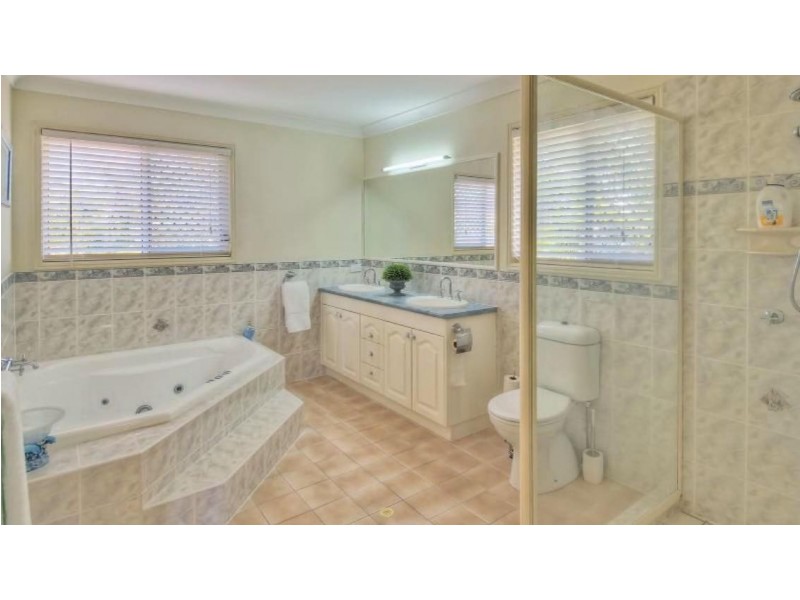 25 Lichfield Place, Parkinson QLD 4115