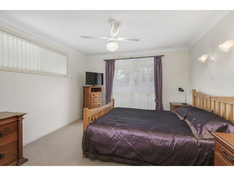 8 Colonial Circuit, Wauchope NSW 2446