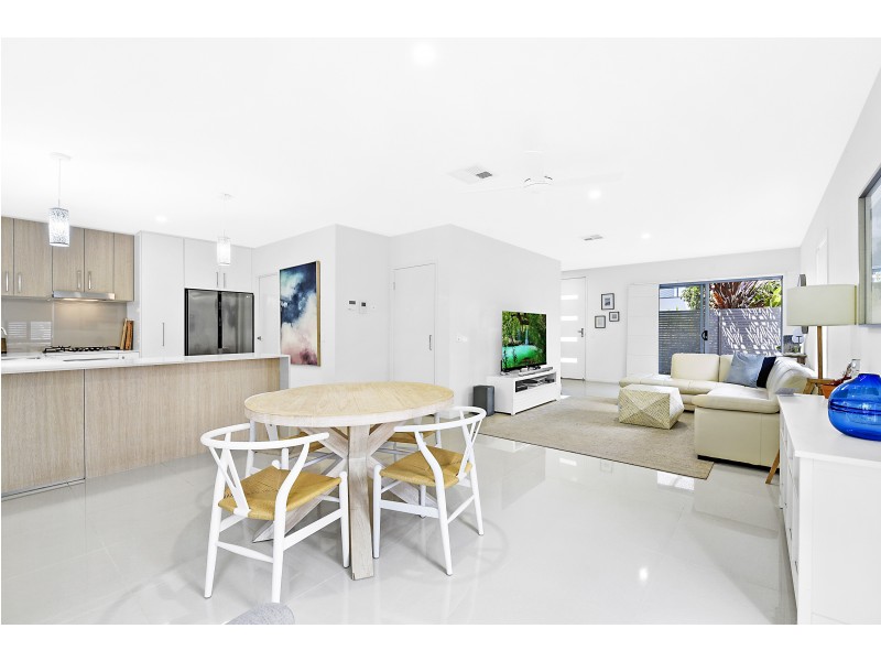 12/50 Compass Drive, Biggera Waters QLD 4216