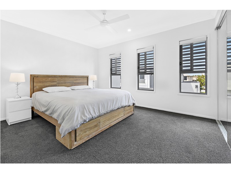 12/50 Compass Drive, Biggera Waters QLD 4216
