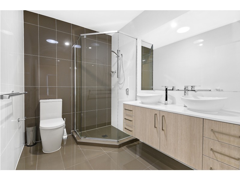 12/50 Compass Drive, Biggera Waters QLD 4216