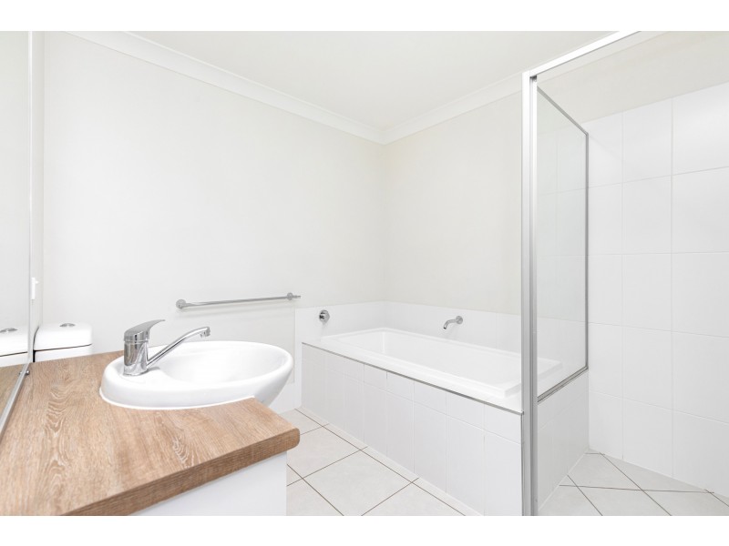 12 Jardine St, Urraween QLD 4655