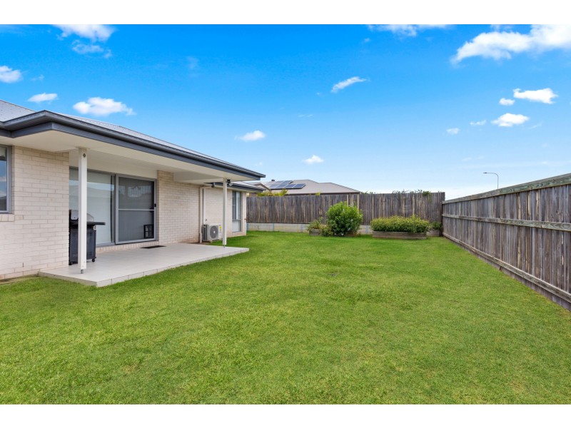 12 Jardine St, Urraween QLD 4655