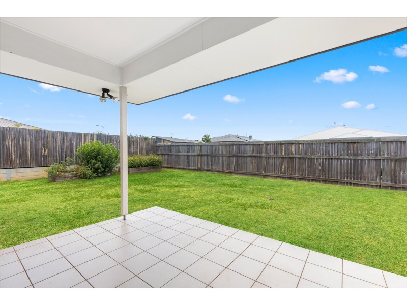 12 Jardine St, Urraween QLD 4655